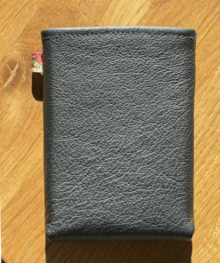 lederschwarz02
