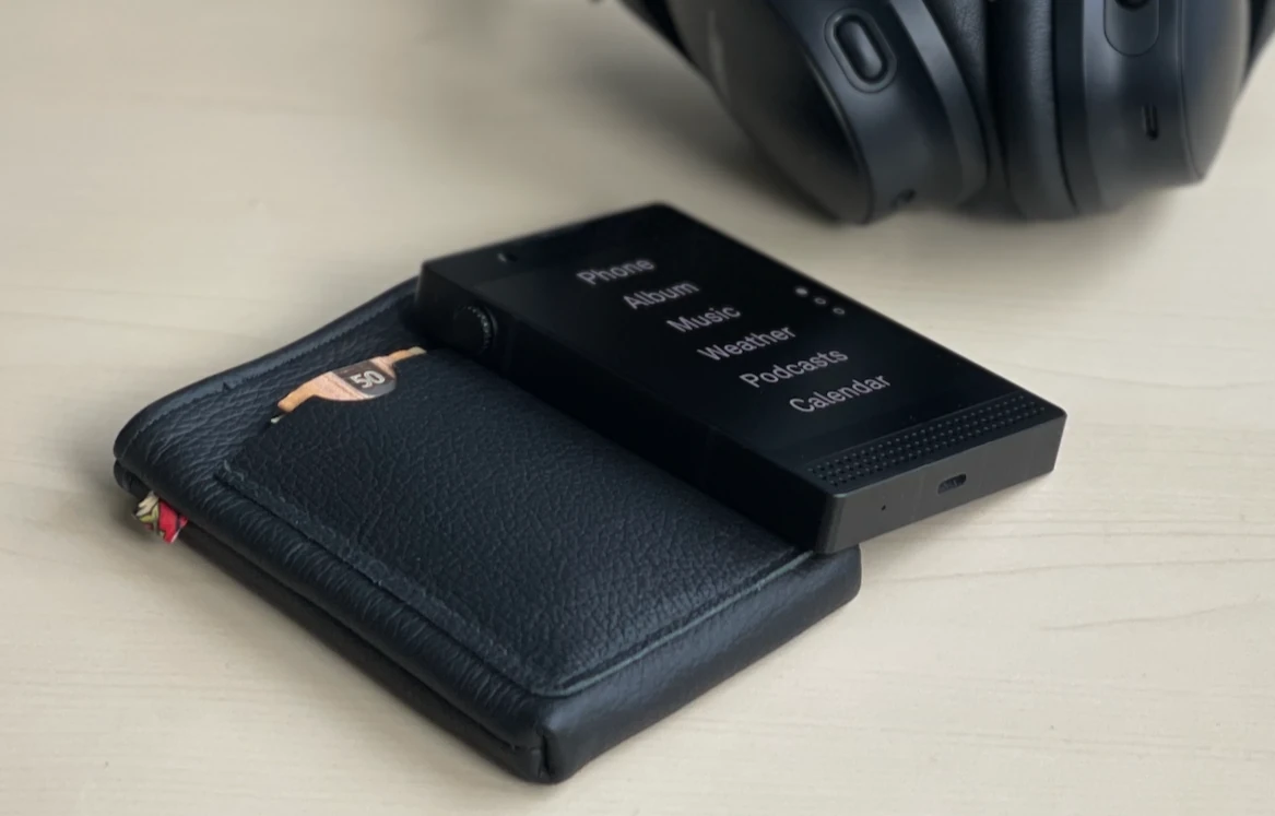 Melwerk-Light-Phone-3-case-Leather-black-wallet
